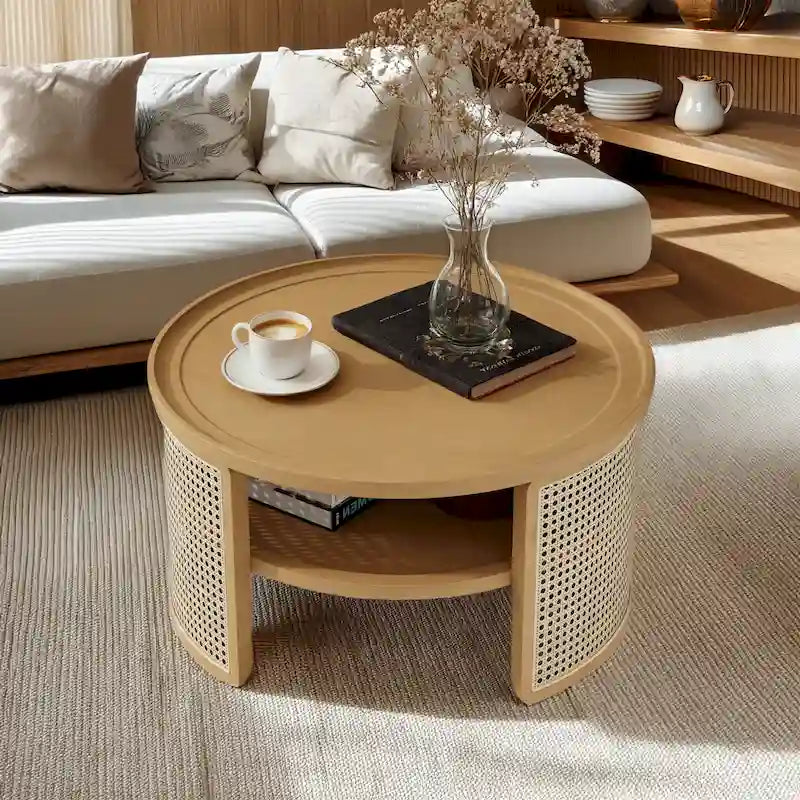 Table basse ronde en bois d'hévéa et rotin tressé à deux niveaux de rangement, couleur naturelle