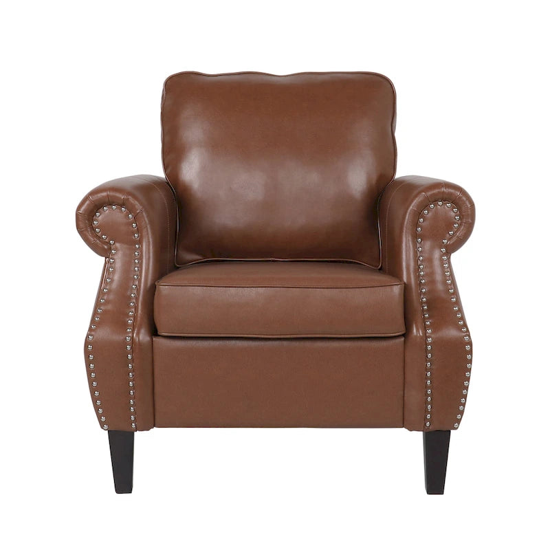 Fauteuil club en similicuir marron cognac avec cloutage et accoudoirs roulés