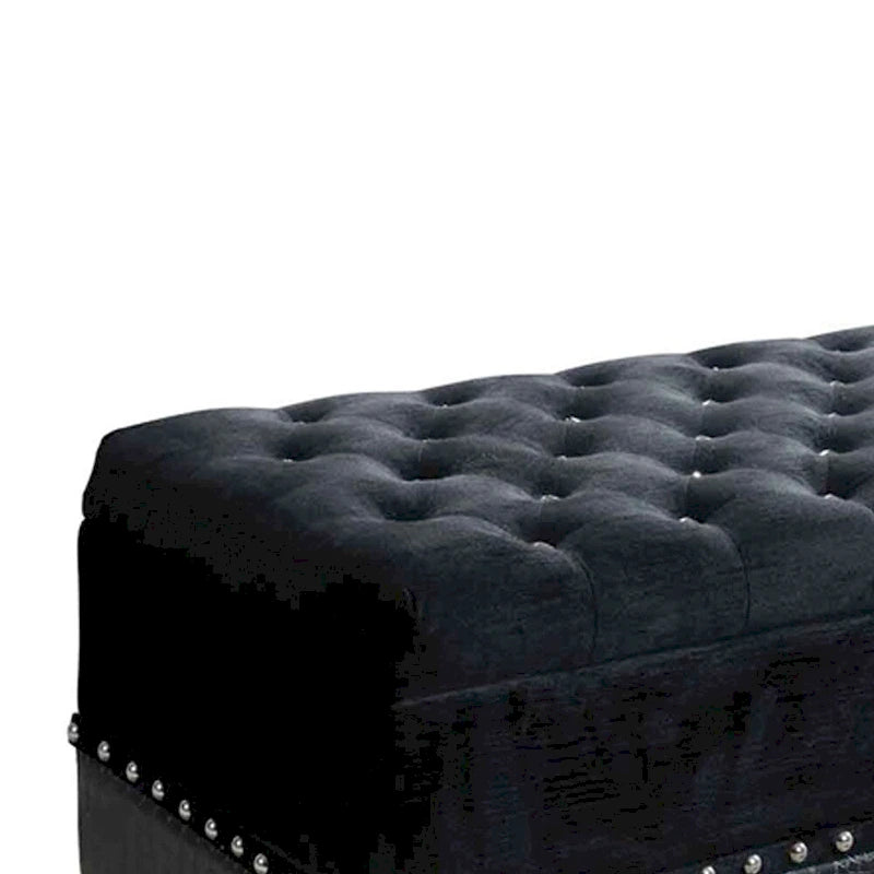 Banc de rangement capitonné noir avec garniture cloutée et pieds en métal