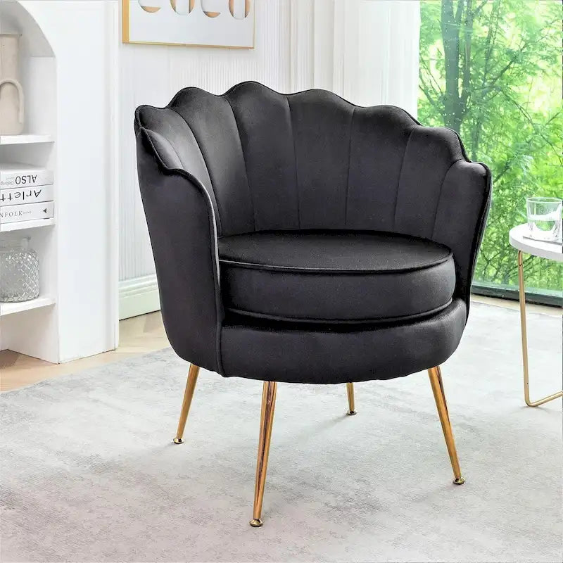Fauteuil d'appoint en velours avec dossier coquille et pieds en métal doré