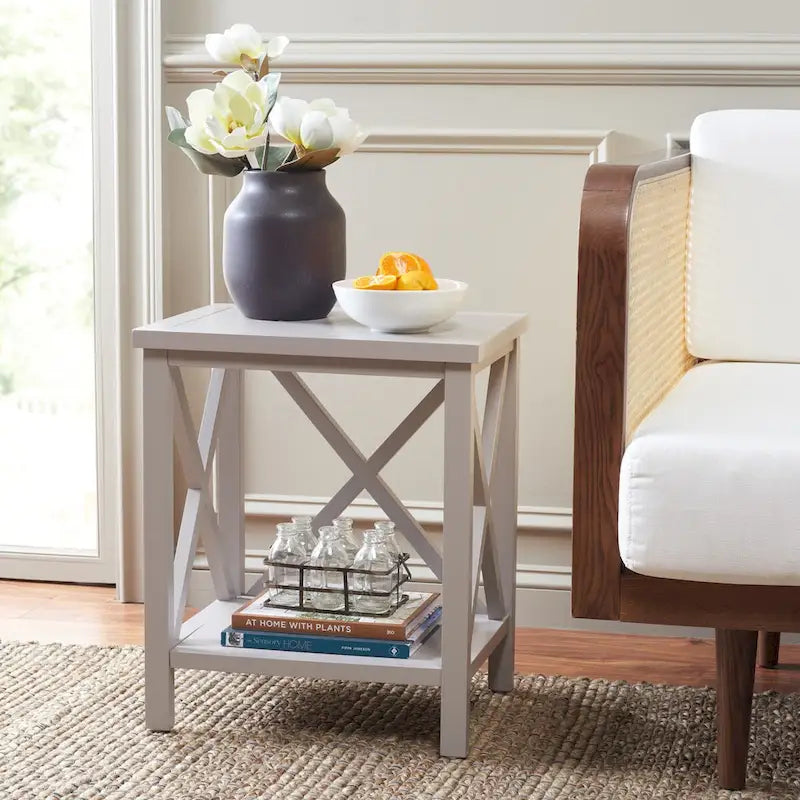 Table d'appoint en bois à croisillons avec étagère de rangement inférieure
