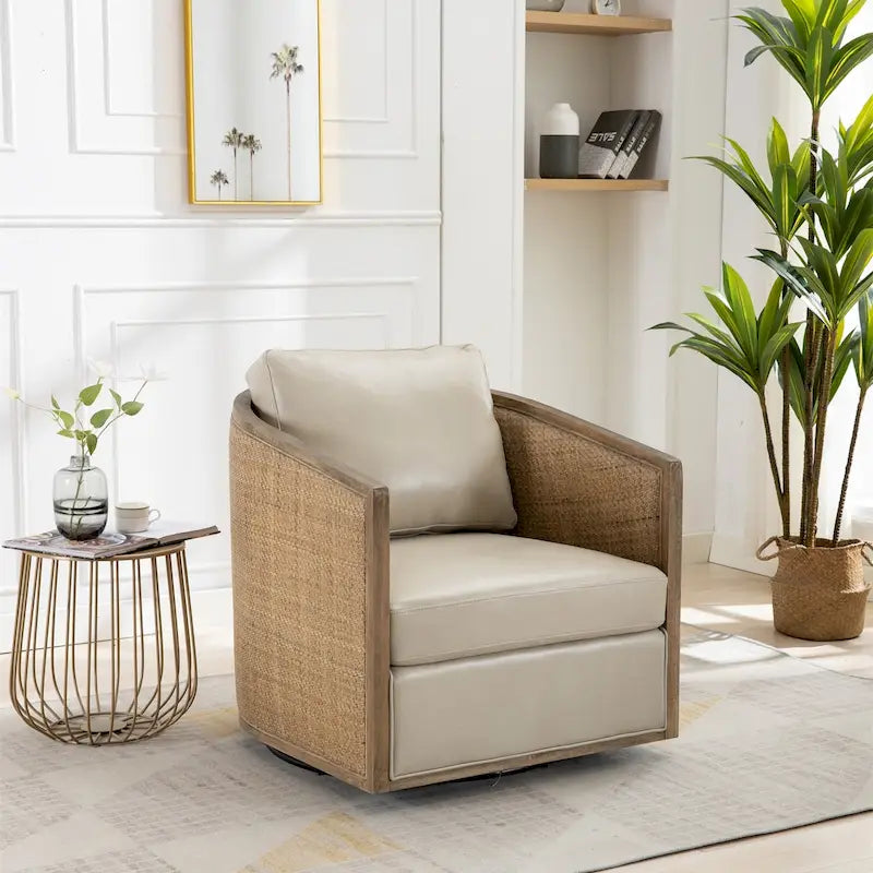 Fauteuil pivotant à 360° avec côtés en rotin et assise en similicuir
