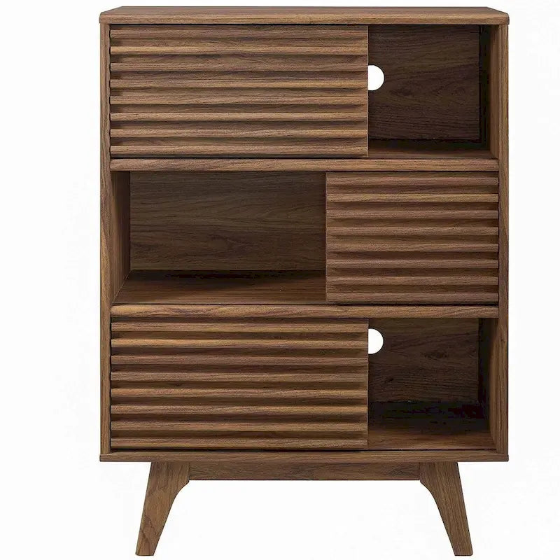 Vitrine/bibliothèque à trois niveaux en noyer de style Mid-Century Modern avec pieds fuselés