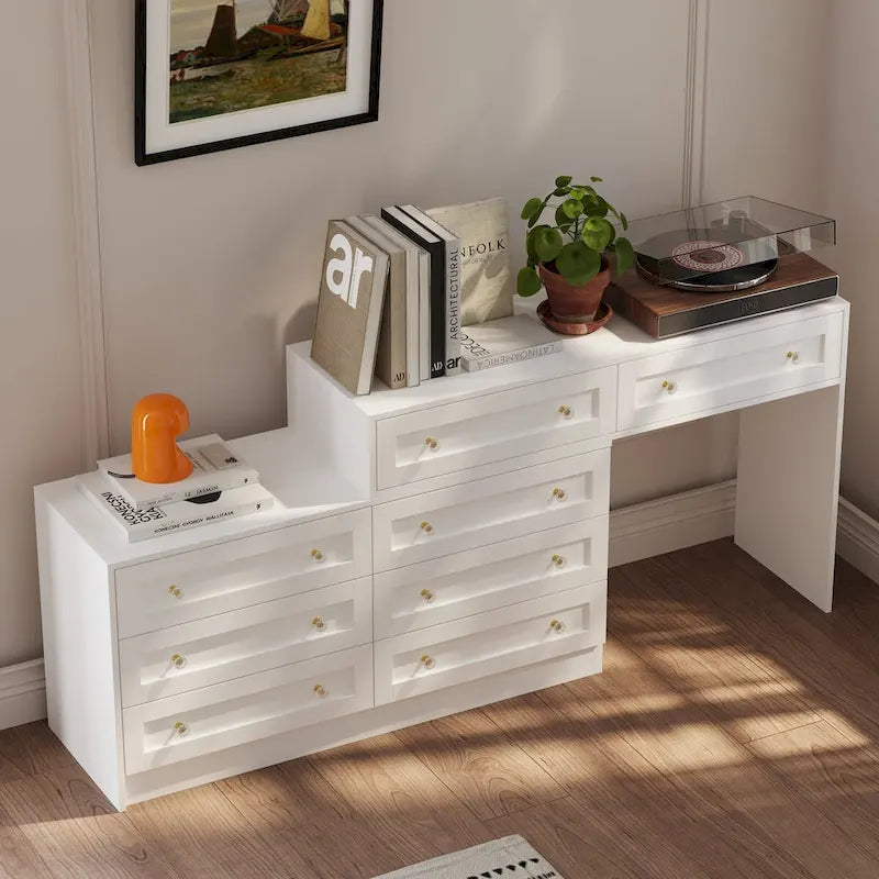 Commode blanche multi-tiroirs avec poignées en cristal et plateau-coiffeuse