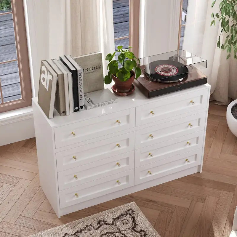 Commode blanche multi-tiroirs avec poignées en cristal et plateau-coiffeuse