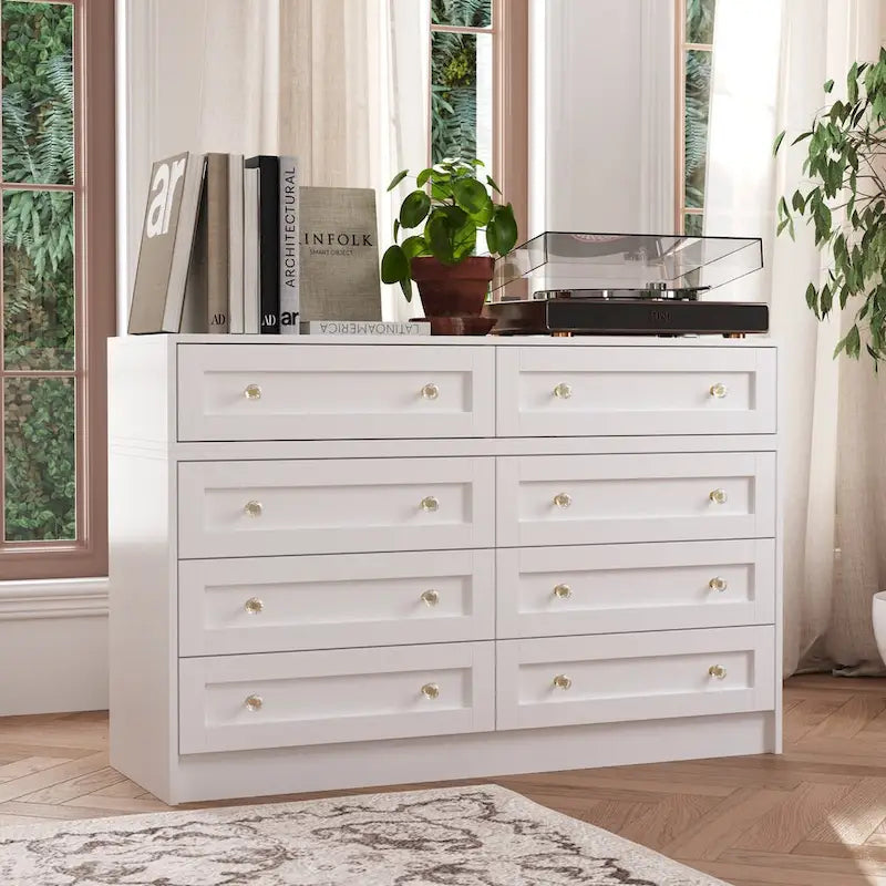 Commode blanche multi-tiroirs avec poignées en cristal et plateau-coiffeuse