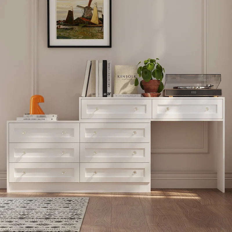 Commode blanche multi-tiroirs avec poignées en cristal et plateau-coiffeuse