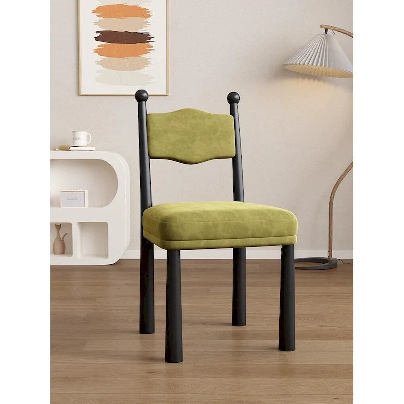 Chaise de salle à manger tapissée à rayures noires et blanches avec pieds tournés en bois massif