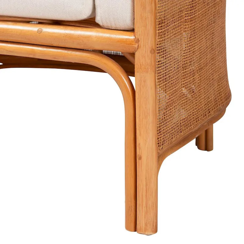 Fauteuil d'appoint bohème en rotin tissé avec coussin crème amovible
