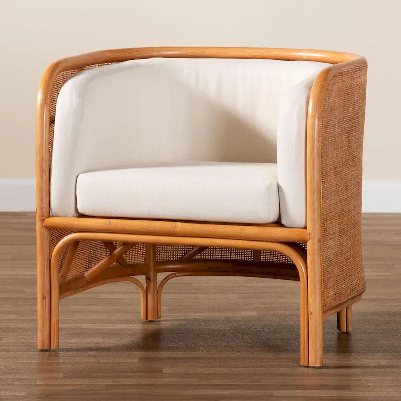 Fauteuil d'appoint bohème en rotin tissé avec coussin crème amovible